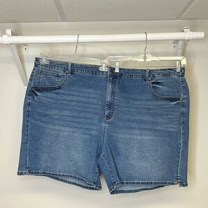 NWT Terra & Sky Blue Jean Shorts w/ Elastic Waist- 4X‎